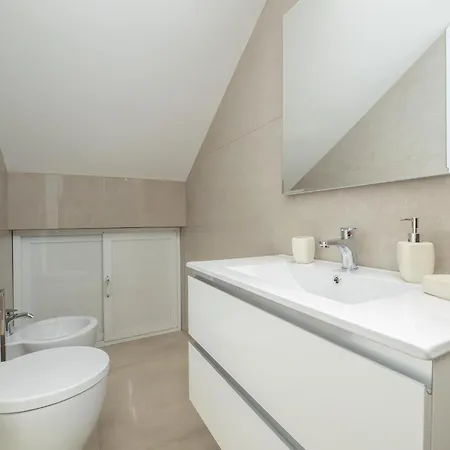Modern Ground Floor With Shared Pool בית נופש ראקאלה