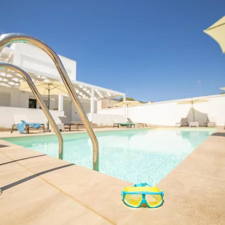 Modern Ground Floor With Shared Pool * ראקאלה