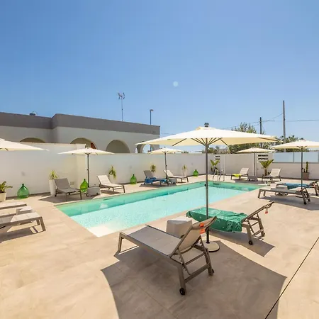 בית נופש Modern Ground Floor With Shared Pool ראקאלה